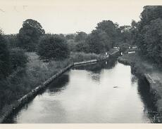 LHG01_0027 Canal from Mill Lane looking towards Kingswood